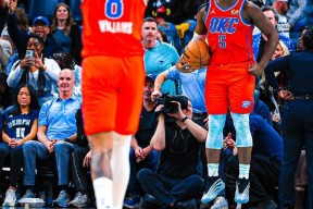 YY易游m6米乐福建YY易游m6米乐信息技术有限公司-关于俄克拉荷马雷霆主场失利，球队备战季后赛的信息