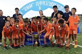 YY易游m6米乐福建YY易游m6米乐信息技术有限公司-精英球员技压群雄，高质量比赛令人陶醉不已(赛场上挥洒汗水释放激情与活力)