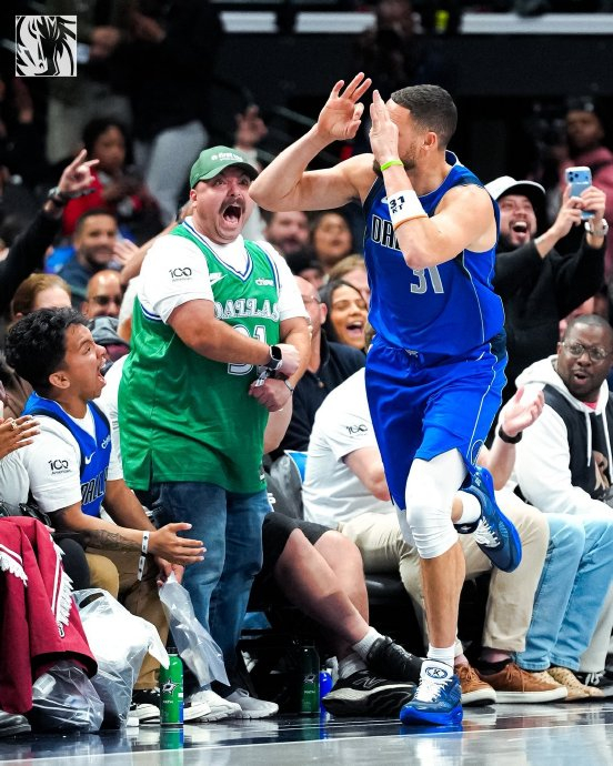 包含独行侠球员默默训练,为争取胜利做准备的词条 包含独行侠球员默默训练,为争取胜利做准备的词条