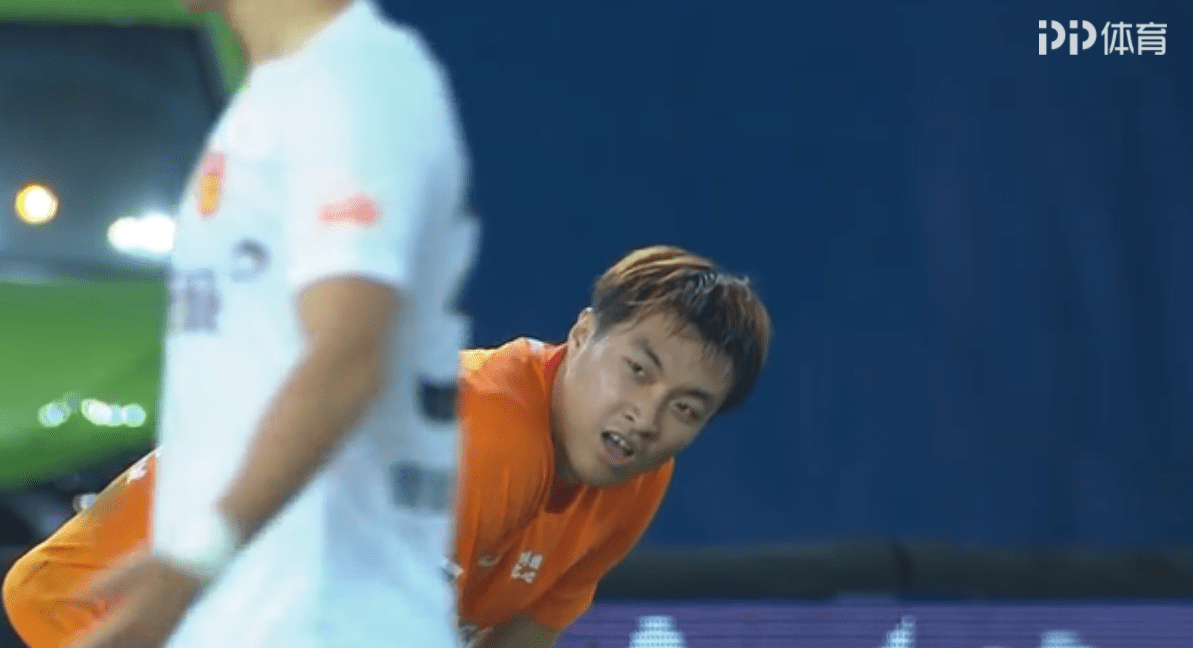 包含武汉卓尔主场失利，遭遇连败困境的词条