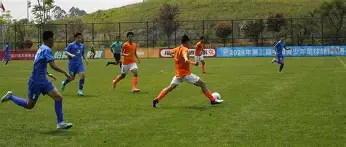 中国足球联赛赛况火热,球员备战全力以赴的简单介绍 中国足球联赛赛况火热,球员备战全力以赴的简单介绍